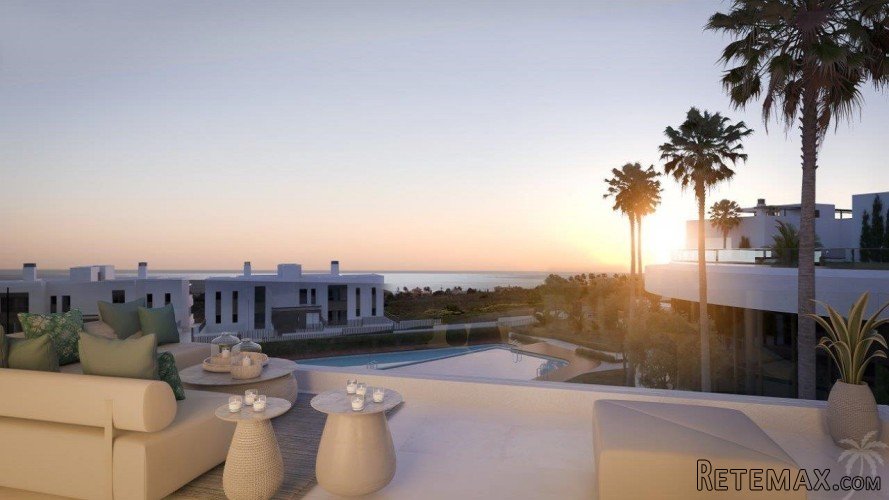 This spectacular residence is located in a perfectly.. - 8