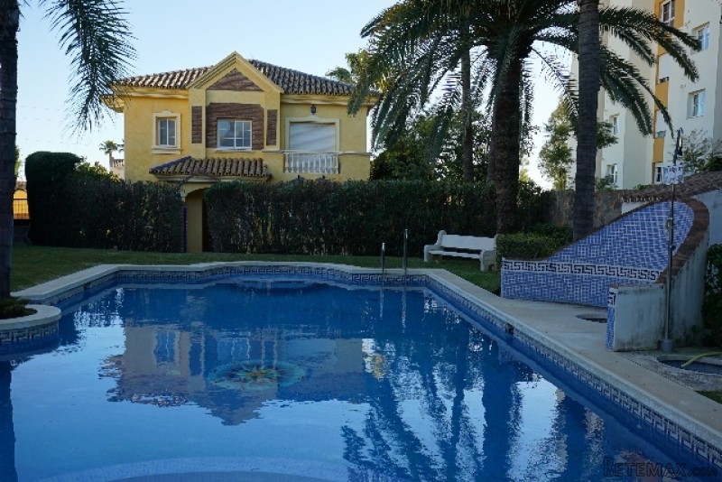 5 Bedrooms - Villa - Malaga - For Sale