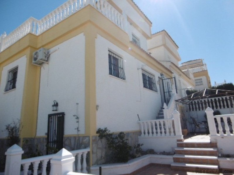 3 Bedrooms - Property - Alicante - For..
