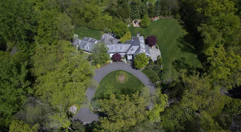 7 bedroom House For Sale: 18 Cedarwood..