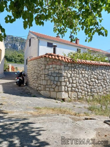 Crikvenica, Bribir dvojna kuća u centru