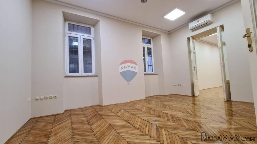 Rijeka, centar, stan od 124m2, 1 kat - 2