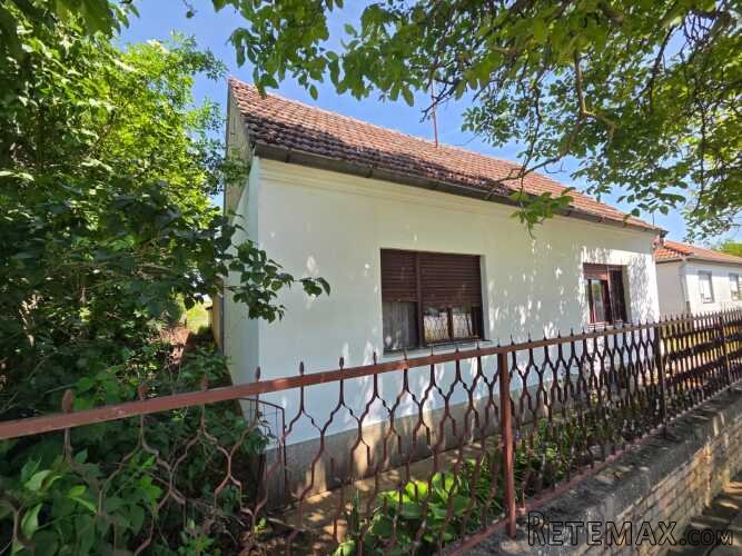 Utočište daleko od gradske gužve – kuća s potencijalom u Erd - 2