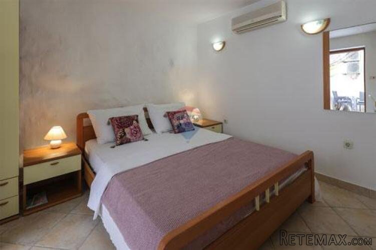 Grad Krk,centar,studio-apartmani za smještaj radnika - 3