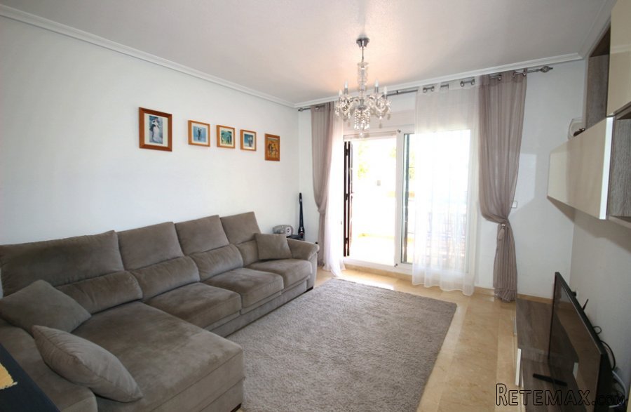 Apartamento cómodo, soleado y muy amplio en un complejo.. - 4
