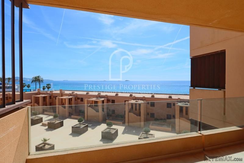 Lovely apartment by the beach with sea.. - 2