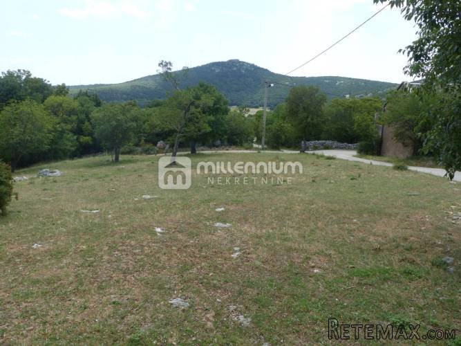 Novi Vinodolski, Ledenice, kuća s 2000m2 građevinskog terena - 5