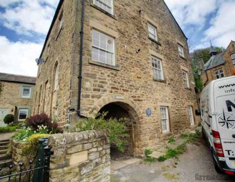 2 bedroom, Flat house for sale