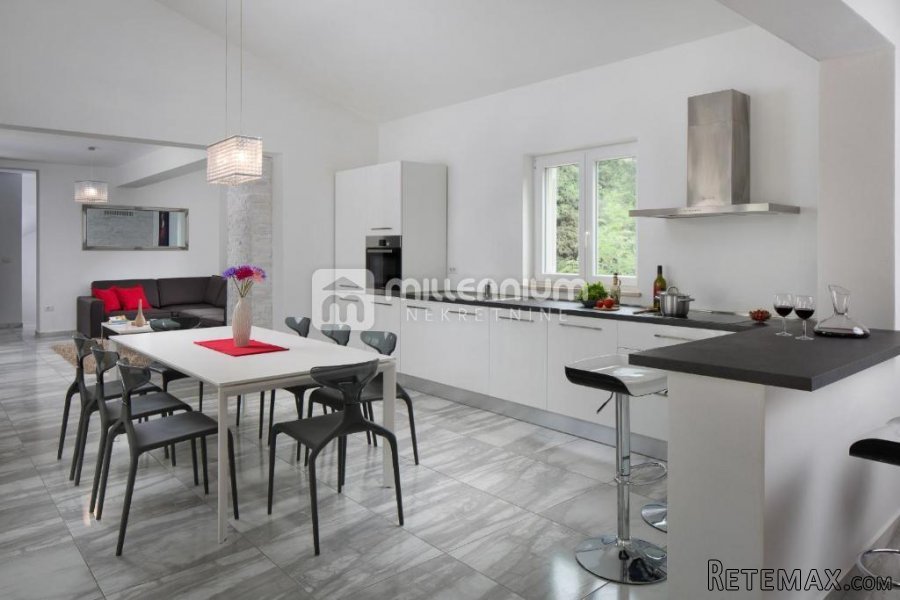 Istra, Labin, 250m2, samostojeća vila s bazenom - 6