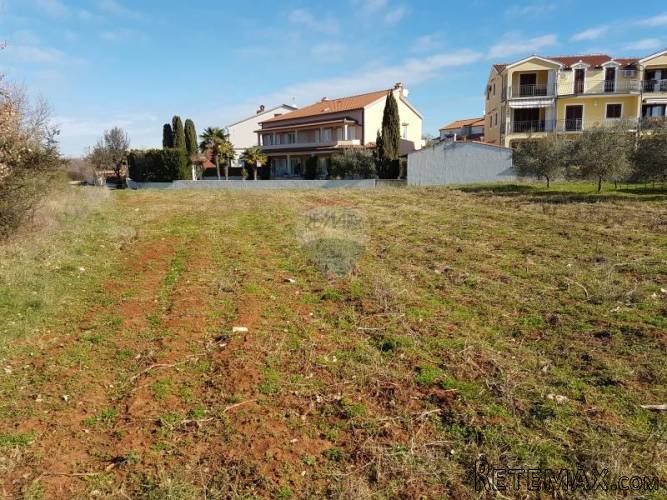 GRAĐEVINSKO ZEMLJIŠTE NA 500M OD MORA - 2