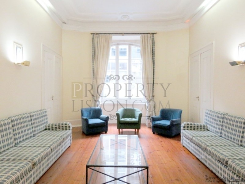 Lisbon Apartment with lift for Sale.. - 2
