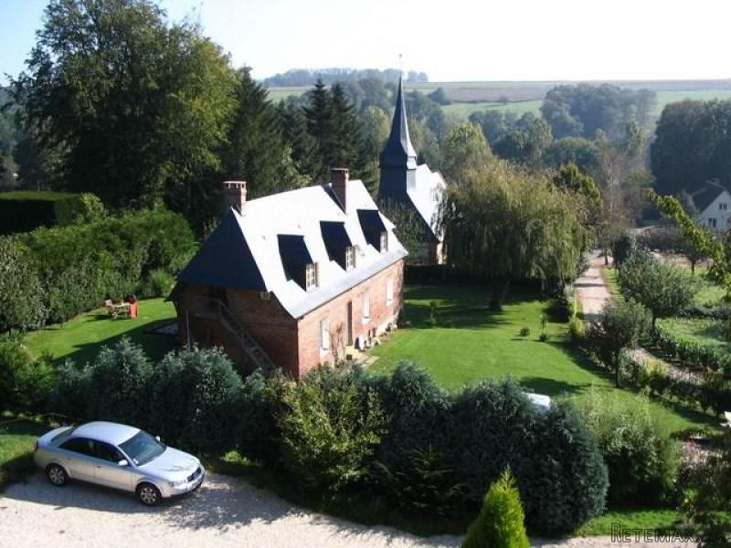 3 Bedroom Detached House For Sale - 2