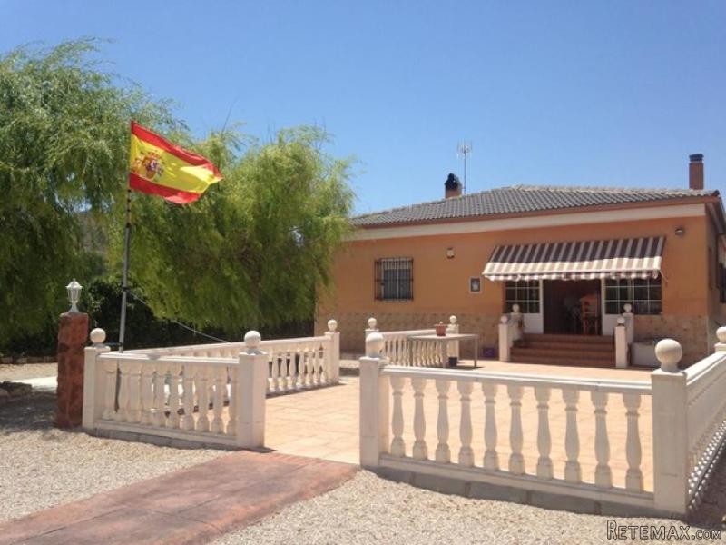 Villa for sale in Hondon de los Frailes..