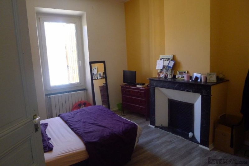 Large Townhouse & Apartment With Balcony - 2
