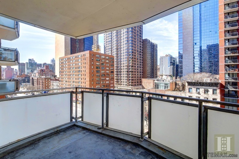 1 bedroom Apartment For Sale: 300 EAST..