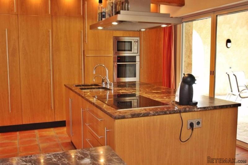 5 Bedroom Villa For Sale In Tourrettes - 2