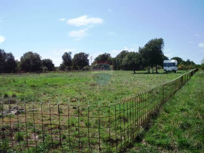 Građ. zemljište 500m2, 557m2 i 700m2 - 4