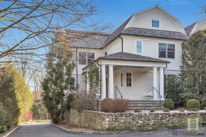 4 bedroom Apartment For Sale: 113..