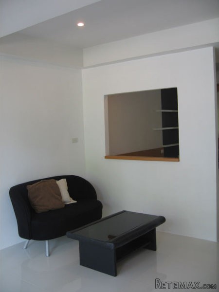 Cosy, modern 1-bedroom low-rise condo.. - 2