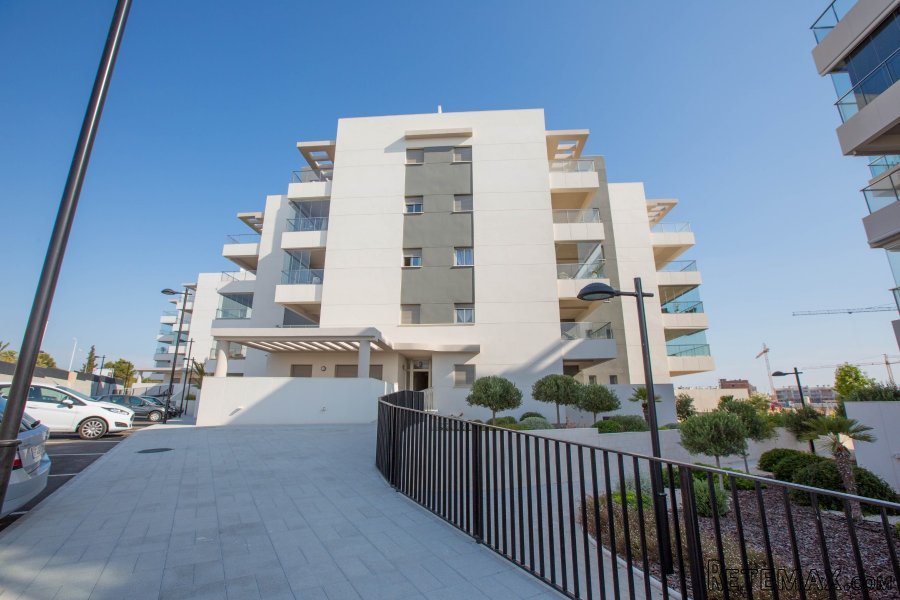 El apartamento se ubican en un complejo residencial.. - 2