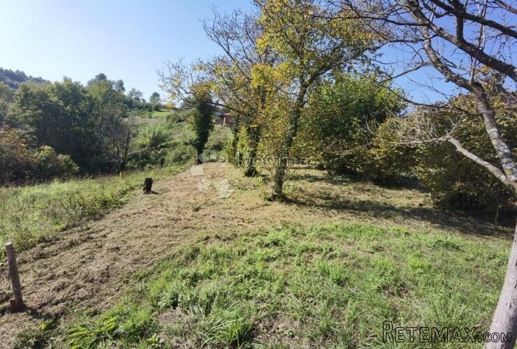 Građevinsko zemljište 678m² - 2