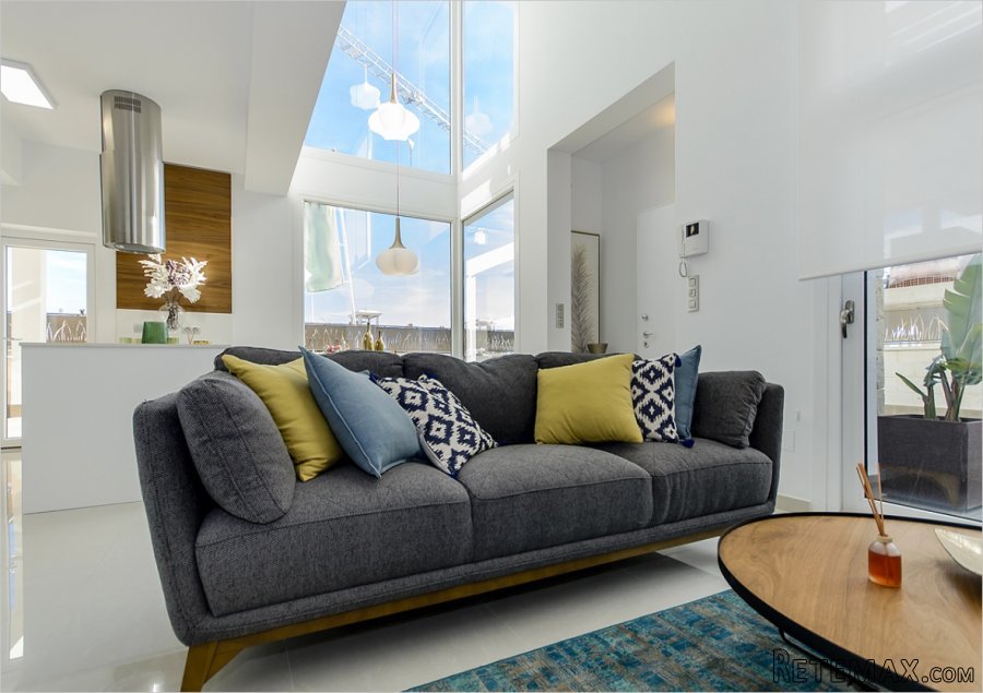 Modern style villa for sale in one of the most famous areas.. - 2