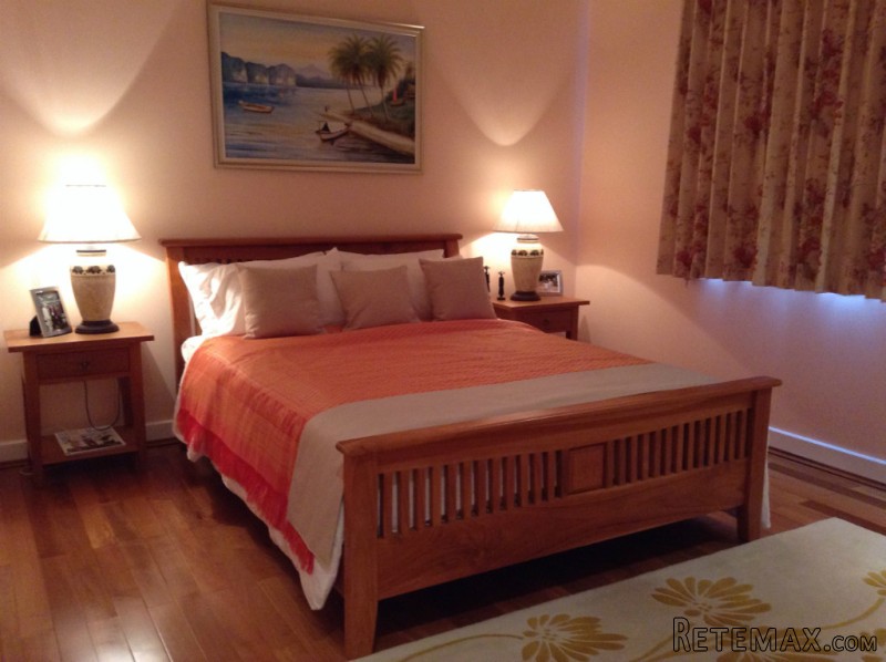 PRICE CUT - Exclusive 3-Bedroom Sea..