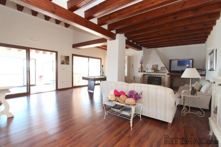 Mediterranean style villa of 300 m2, on two floors, on a.. - 6