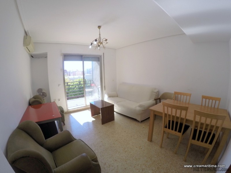 For sale spacious flat to update with..