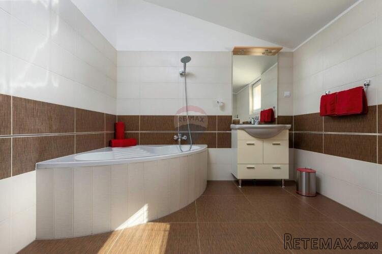 Istra, Medulin, Apartmanska kuća s 7 apartmana i bazenom - 8