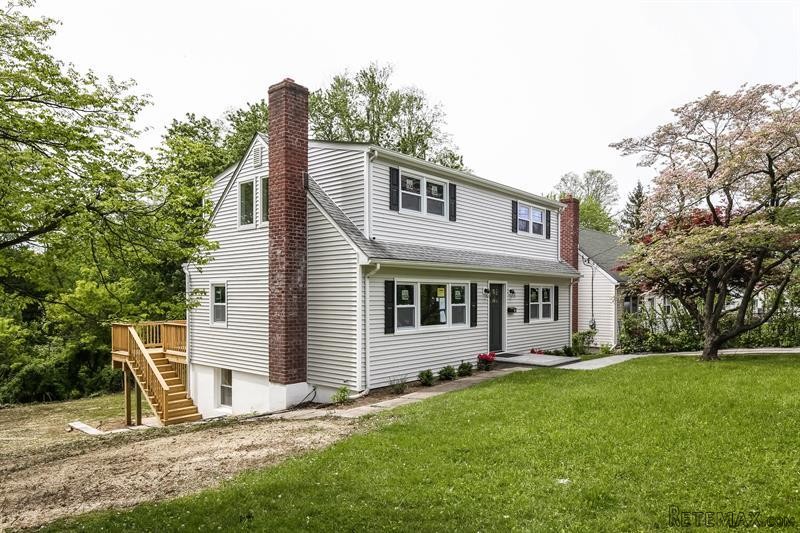 4 bedroom House For Sale: 79 S Hillside.. - 2