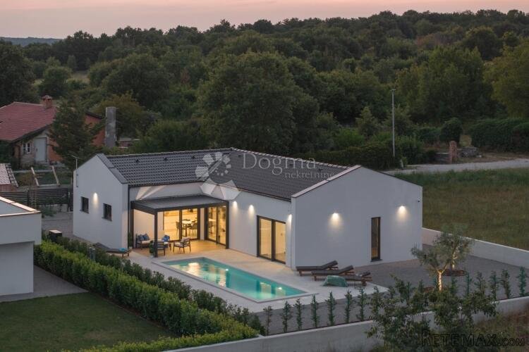 Sveti Petar u Šumi - moderna vila s bazenom u mirnom naselju - 2