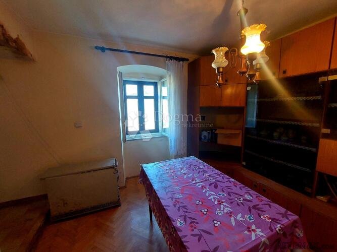 KUĆA SA OKUĆNICOM I POGLEDOM NA MORE - 3