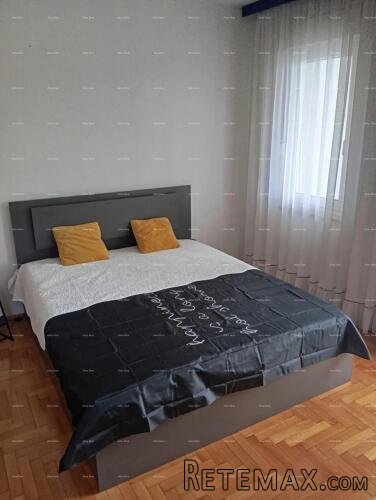Prodaje se stan na odličnoj lokaciji u Puli-Veruda, blizina.. - 3