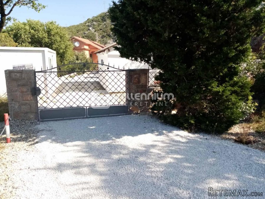 Karlobag, samostojeća kuća 1. red do mora s bazenom i g.. - 4
