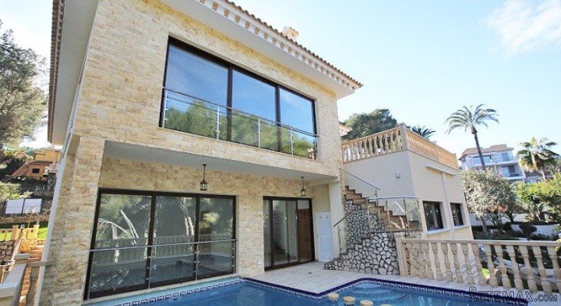New Luxury Villa Ref: YHISMPC28