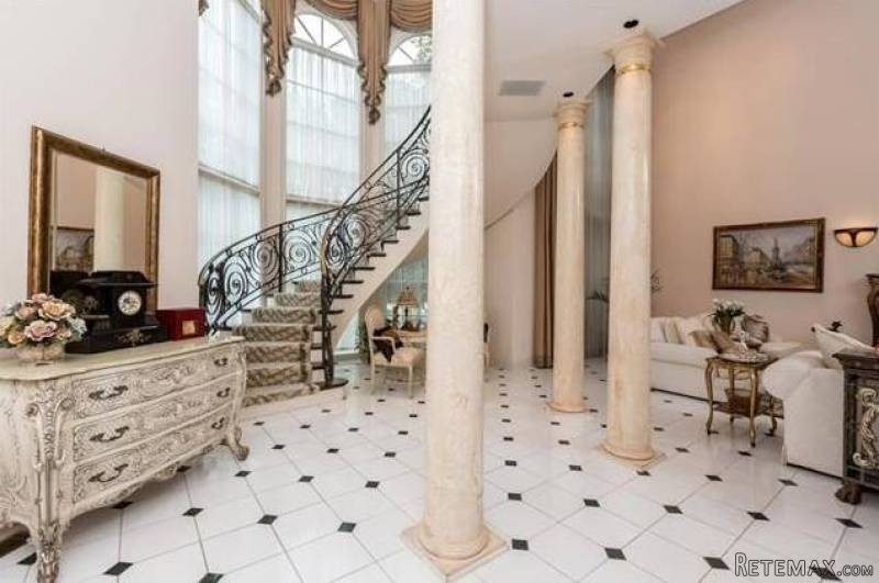 3 bedroom House For Sale: 4733 Harley.. - 2