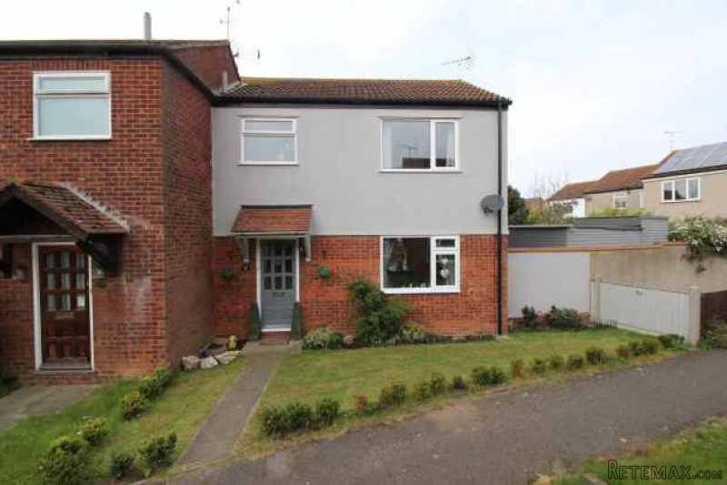 3 bedroom, End Of Terrace House house..