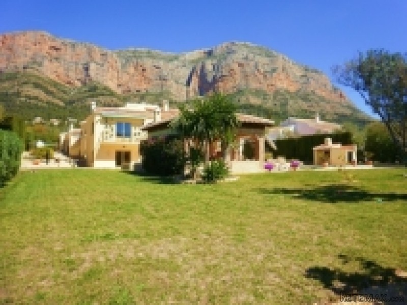 6 bed, 4 bath villa, Javea, Montgo.. - 2