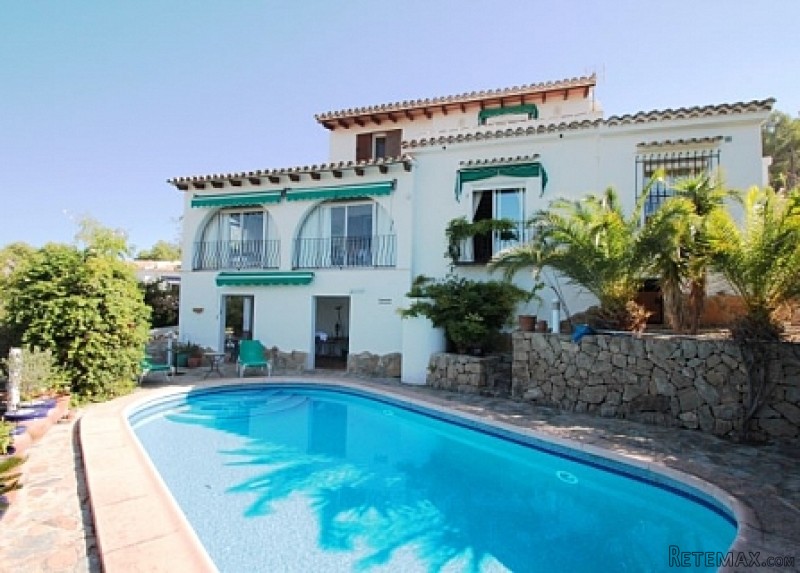 3 Bedrooms - Villa - For Sale