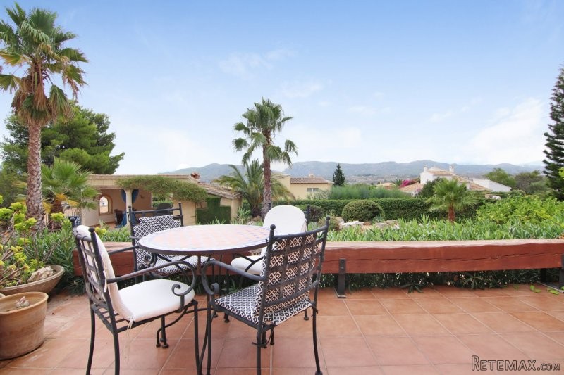 Beautiful finca style villa with views..