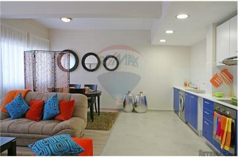 Condo/Apartment - For Sale -..