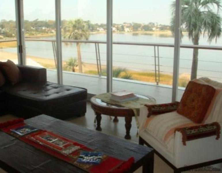 3 Bedroom Apartment - For Sale -..