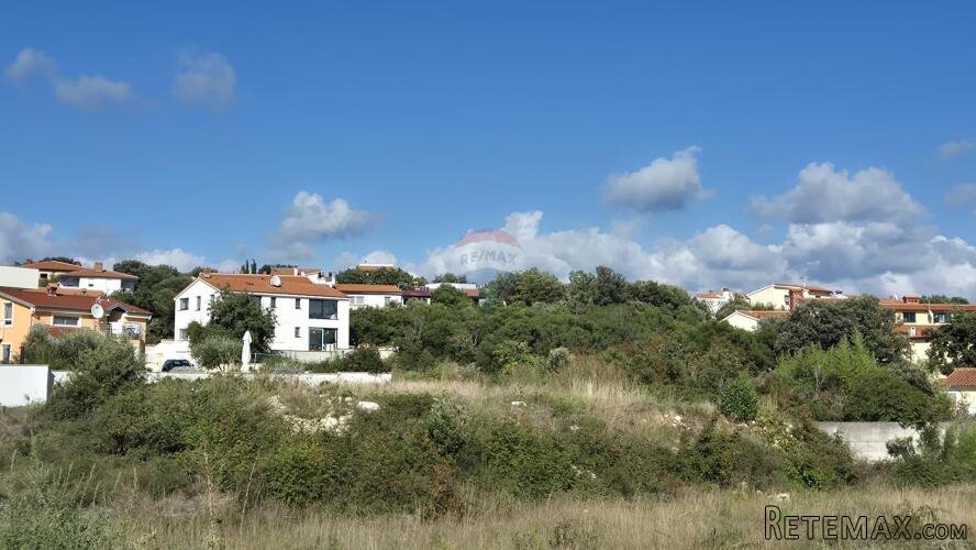 Istra, Barbariga - građevinsko zemljište pravilnog oblika