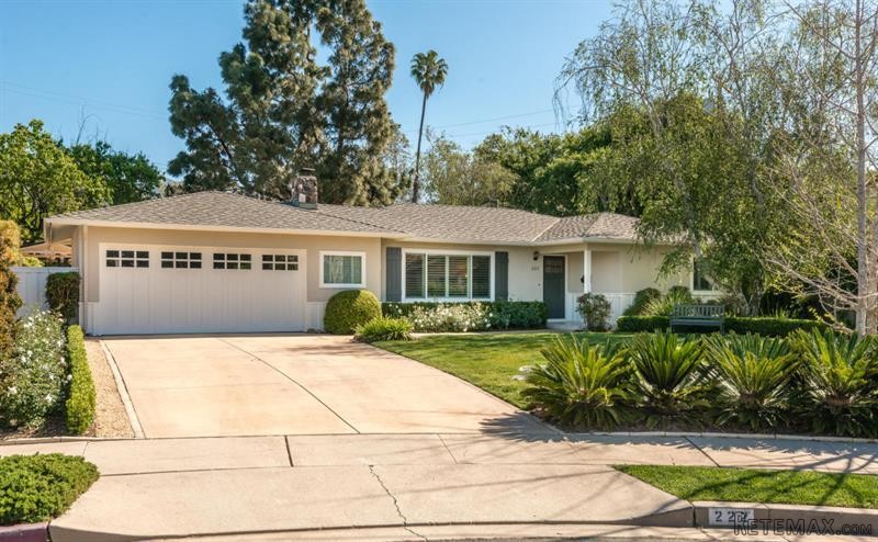 3 bedroom House For Sale: 222 Adair Dr