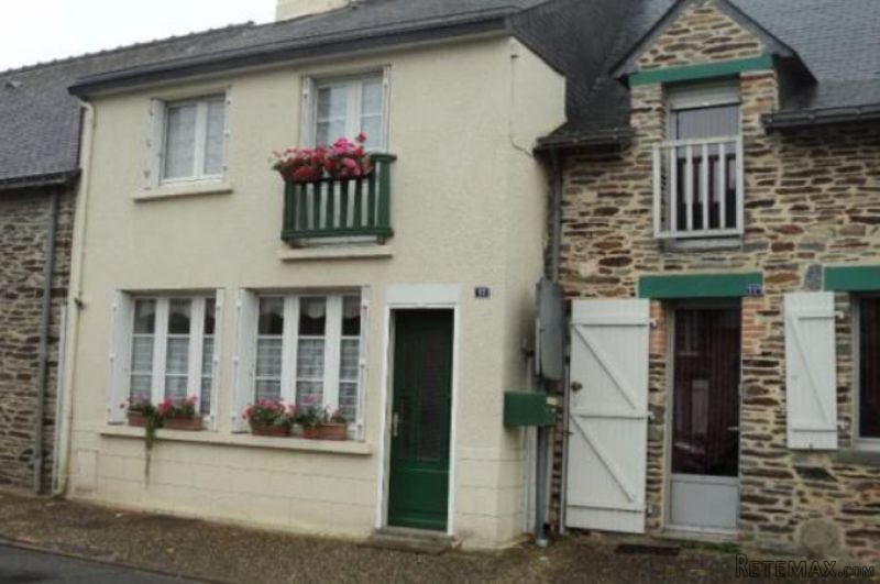 Charming House in Great Town Location