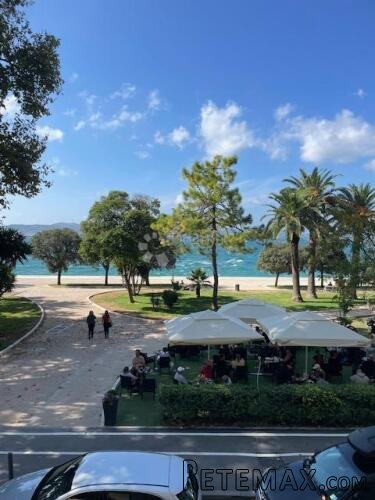 Stan, Zadar - poluotok, prvi red uz more!