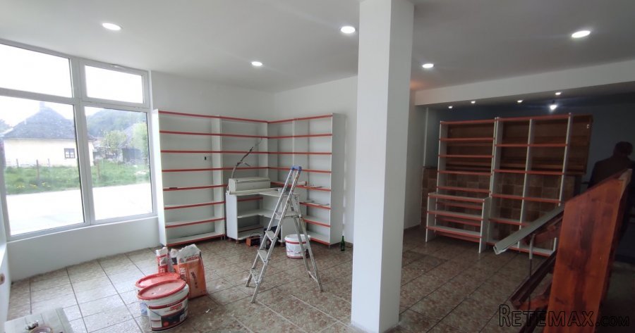 Lokal centar-Perucac - 2