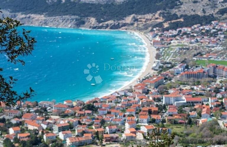Novo u ponudi! Baška - moderan stan 300m od mora - 2