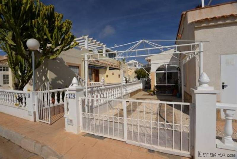 3 Bedroom 1 Bathroom Villa In Playa.. - 2